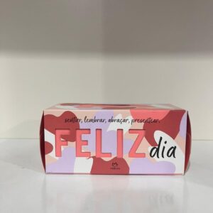 cereja e avelâ Tãmara e canela Ameixa e flor de baunilha